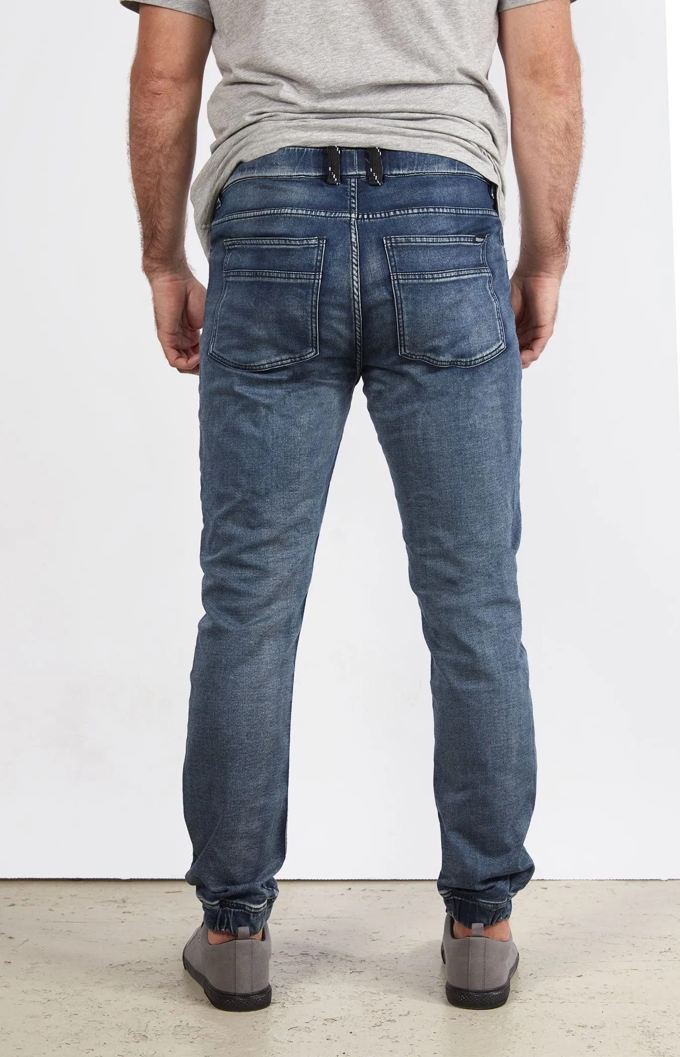 Jogger Jeans Medium Wash