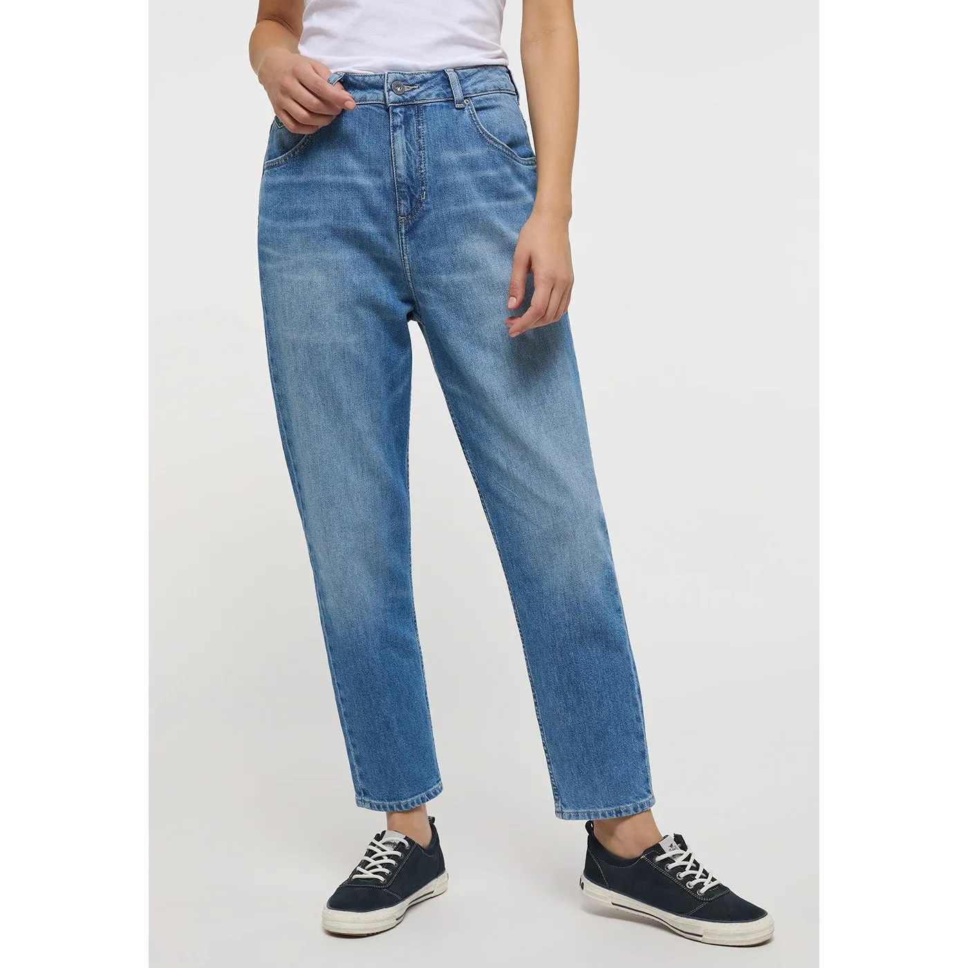 Mid Blue Mom Tapered Jeans