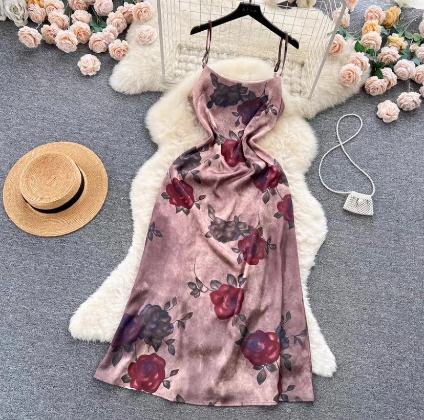 Romantic, Retro, Rose Print Halter Dress, Luxury Waist Long Dress     S4479