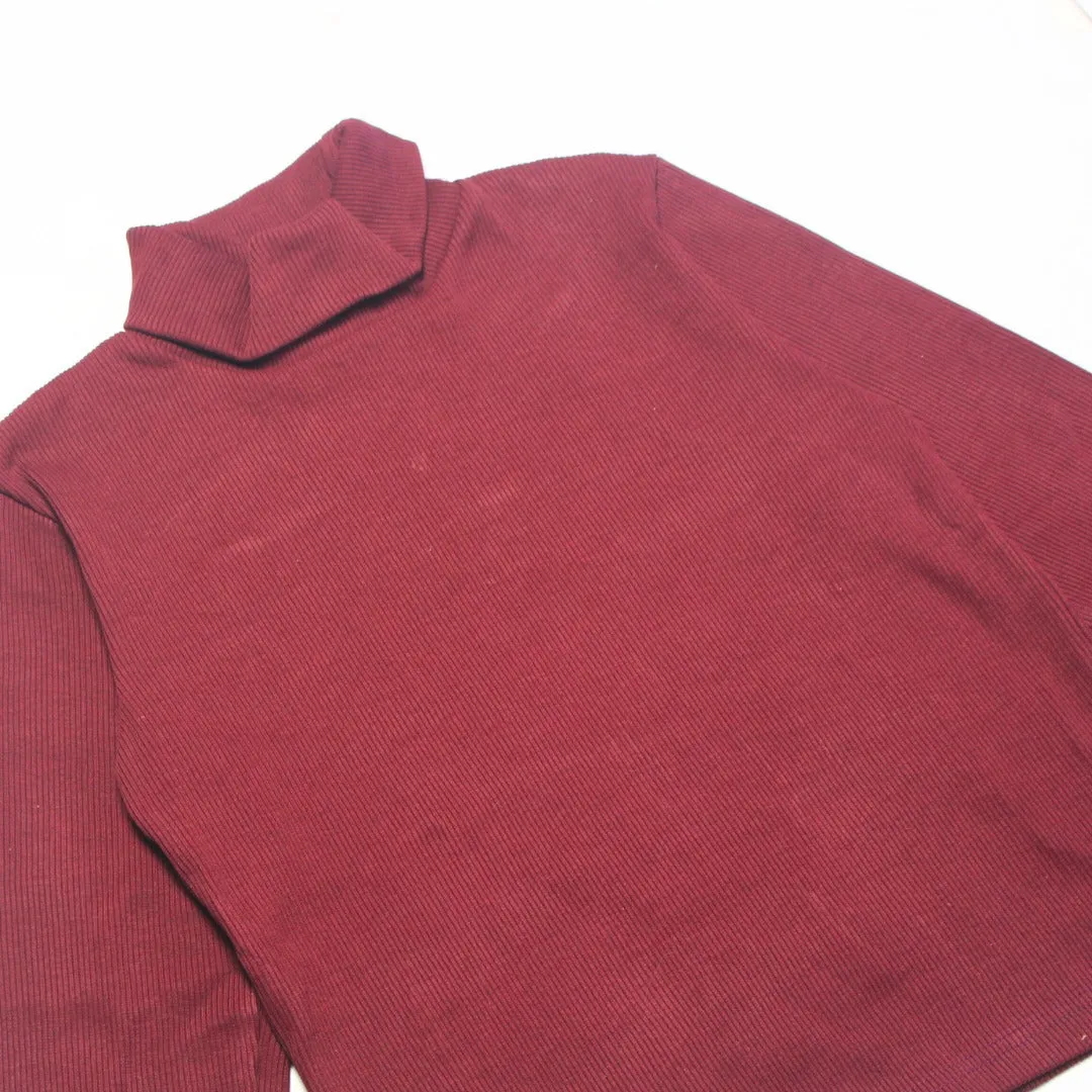 Sharp maroon high neck