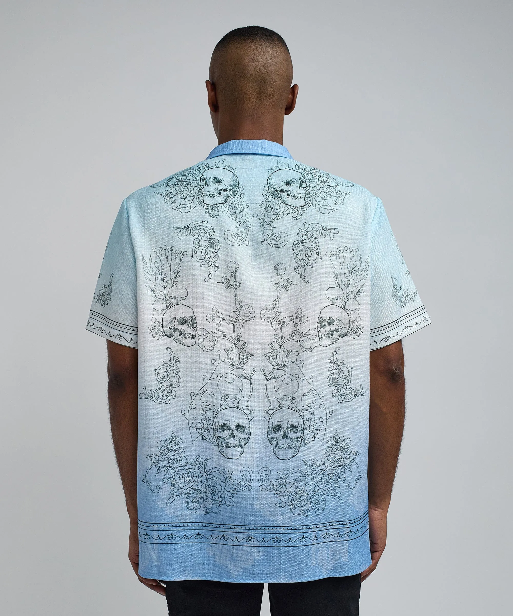 Styx Skulls Linen Texture Short Sleeve Button Down Shirt - Light Blue